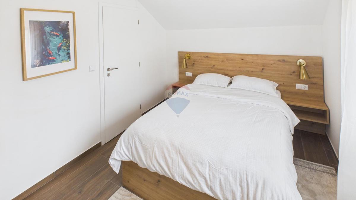 Casa Irinovac, Rakovica, 218,45m2