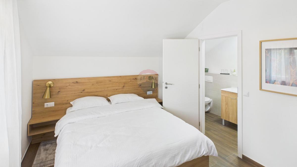 Casa Irinovac, Rakovica, 218,45m2