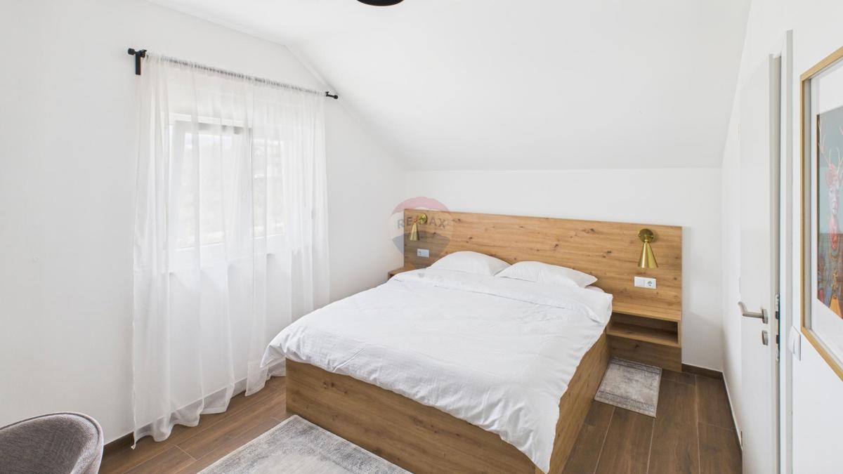 Casa Irinovac, Rakovica, 218,45m2