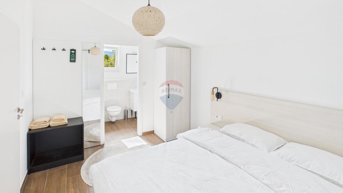 Casa Irinovac, Rakovica, 218,45m2