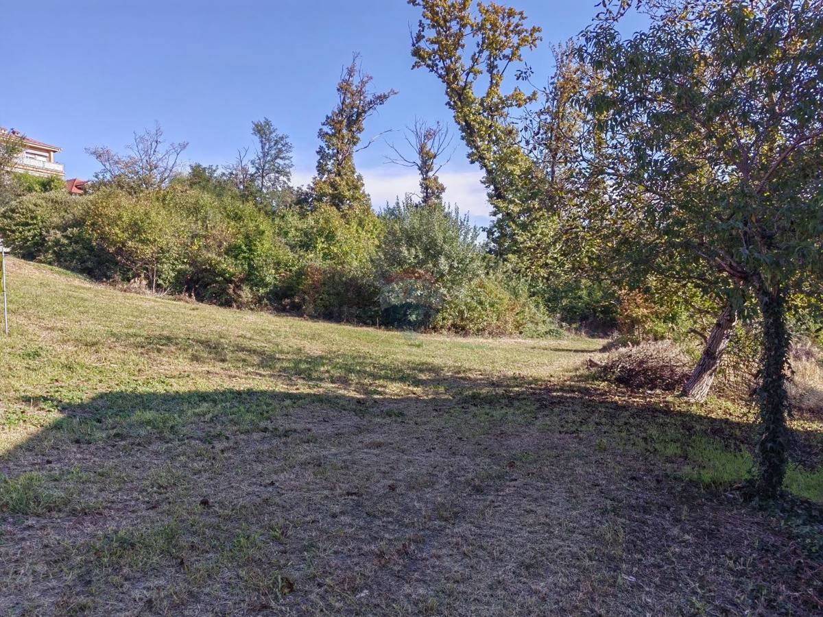 Terreno edificabile Remete, Maksimir, 2.342m2