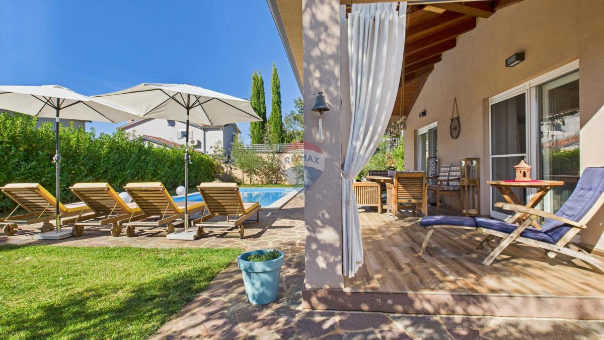 Casa con piscina in zona tranquilla vicino a Rovigno