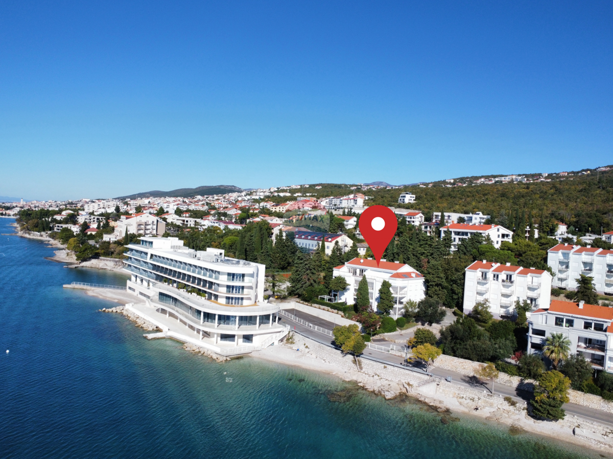 Crikvenica, Selce – Appartamento quadrilocale in prima fila sul mare