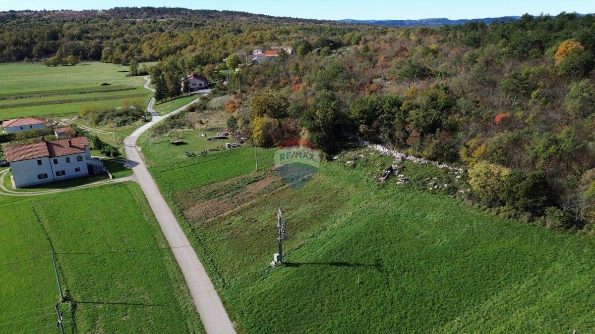 ISTRIA, ROČKO POLJE - Building land 1784 m2 - Affordable!