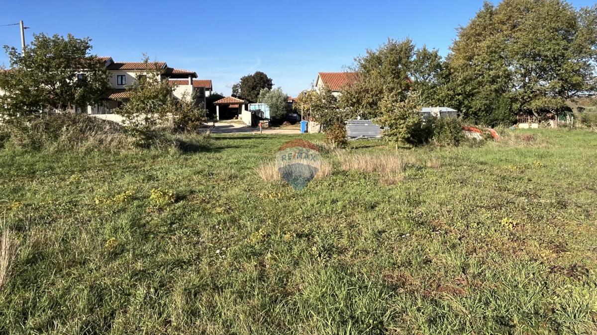 Terreno edificabile Poreč, 704m2