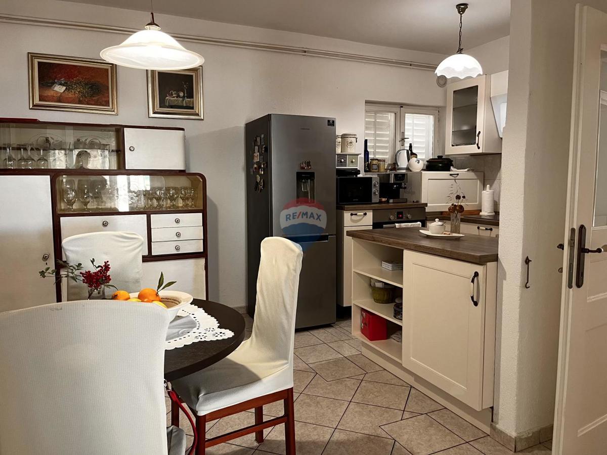 Casa Kraljevica, 908m2