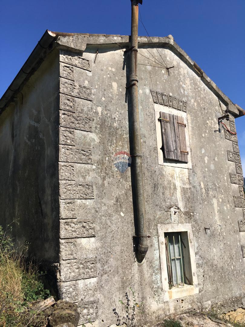 ISTRIA, KRŠAN - Tenuta con diverse case