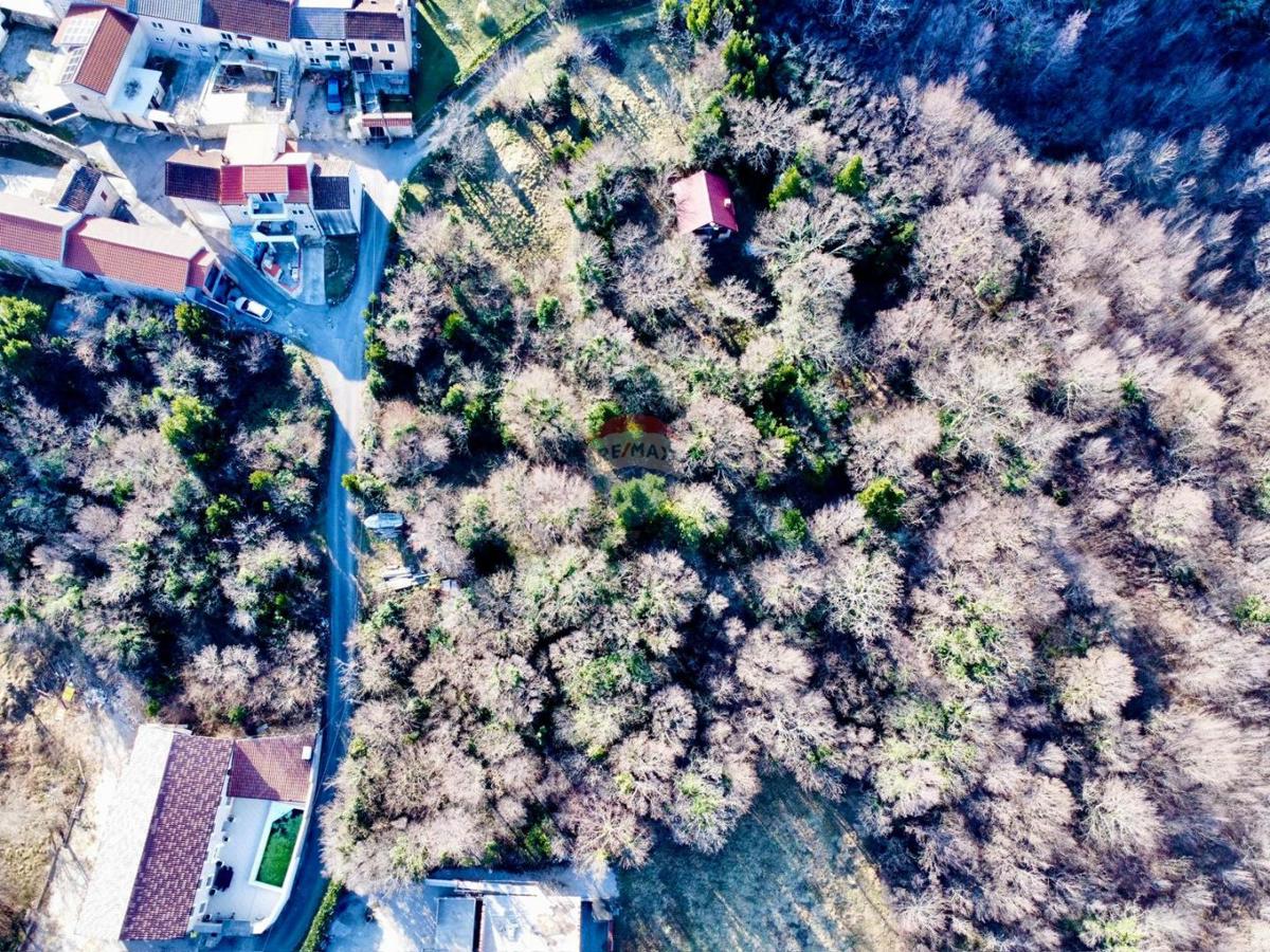 Crikvenica, Tribalj – terreno edificabile pianeggiante di 900 m²