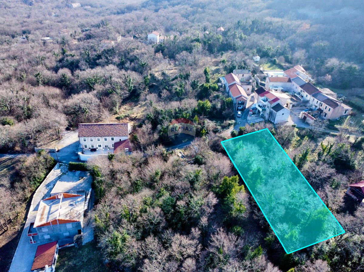 Crikvenica, Tribalj – terreno edificabile pianeggiante di 900 m²
