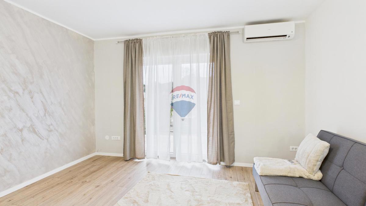 Appartamento di 75 m² in zona tranquilla vicino alle spiagge – due terrazze e posto auto