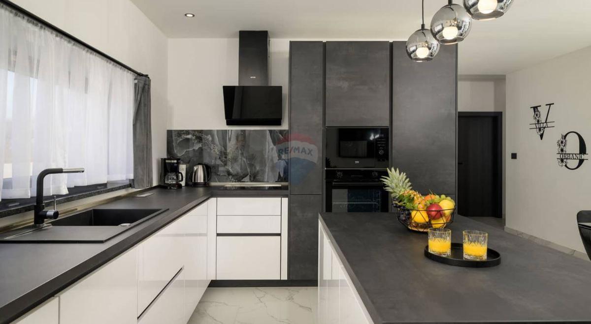 Istria, Žminj - Moderna casa a un piano con piscina, palestra e sauna