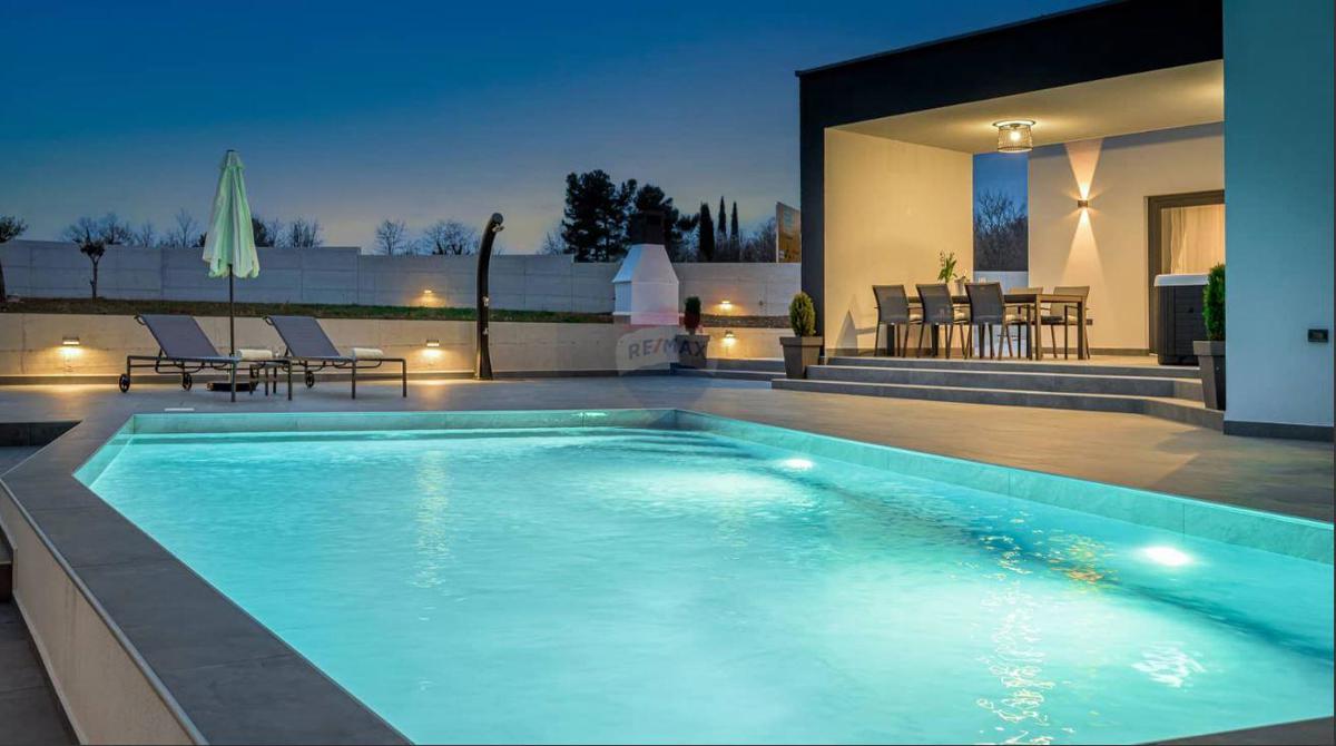 Istria, Žminj - Moderna casa a un piano con piscina, palestra e sauna