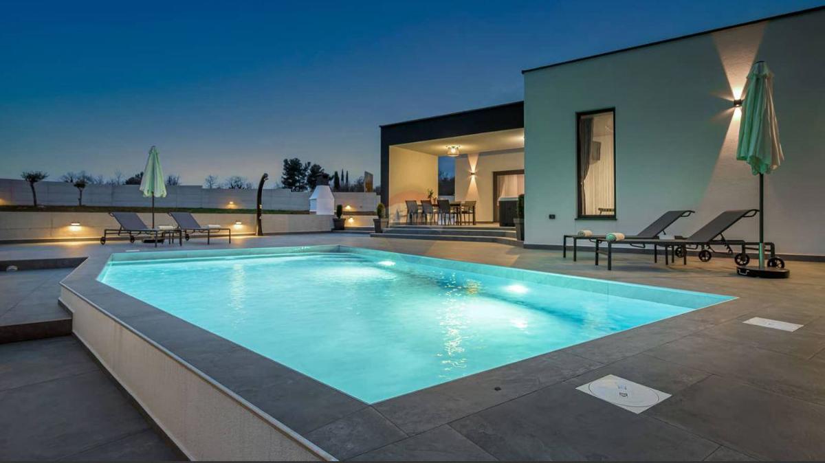 Istria, Žminj - Moderna casa a un piano con piscina, palestra e sauna