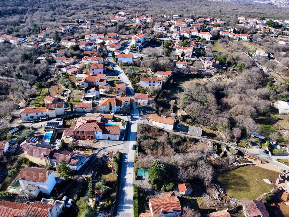 Dobrinj, Gabonjin – Terreno edificabile, 914 m²