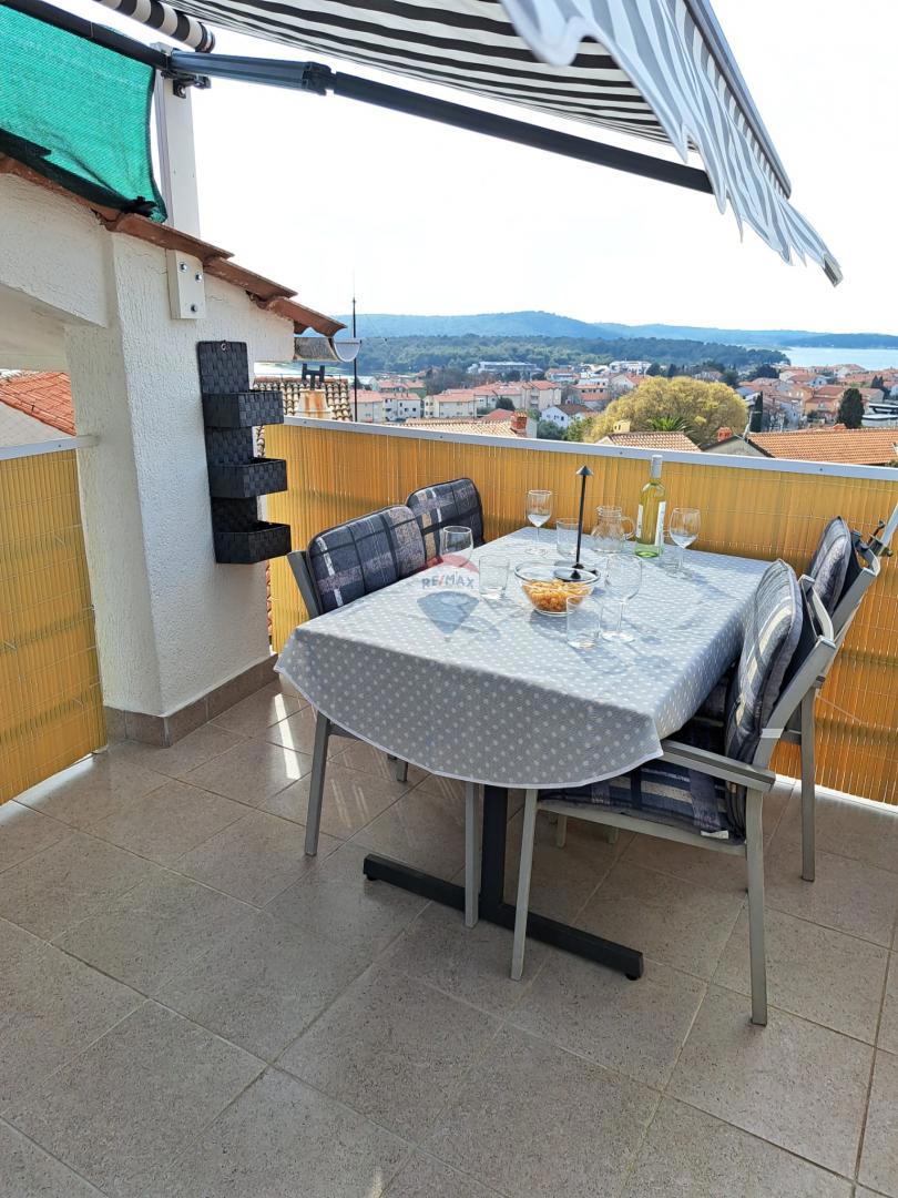 ISTRIA, MEDOLINO - Appartamento con una camera da letto e terrazza, vista mare