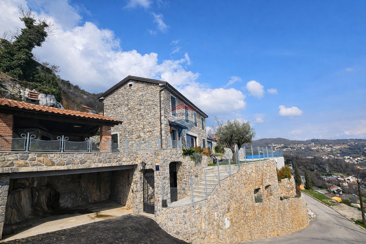 Casa Poljane, Opatija - Okolica, 250m2