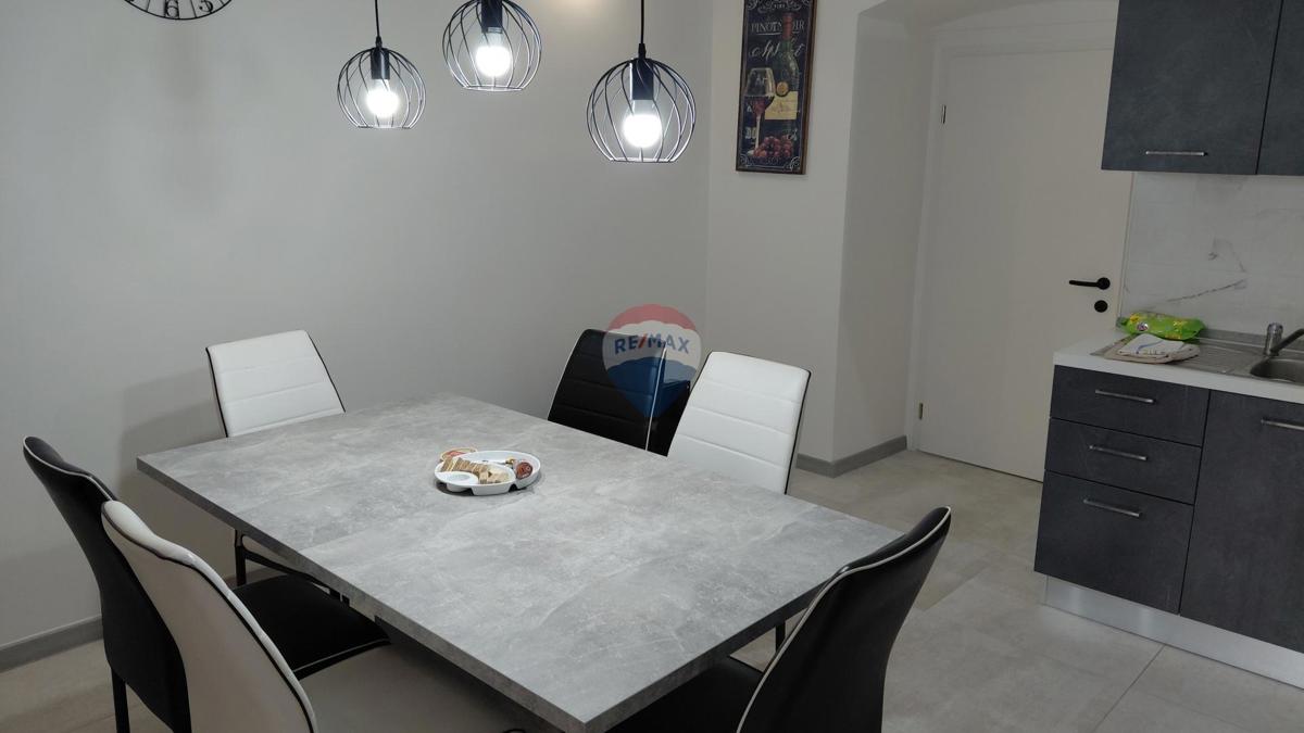 Appartamento Centar, Rijeka, 75m2