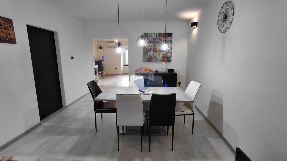 Appartamento Centar, Rijeka, 75m2
