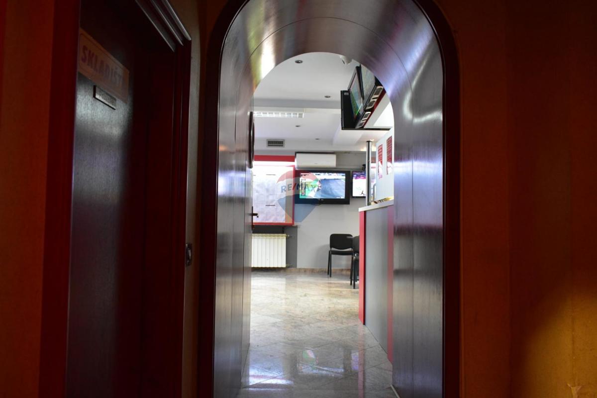 Attività commerciale Viškovo, 560.000m2