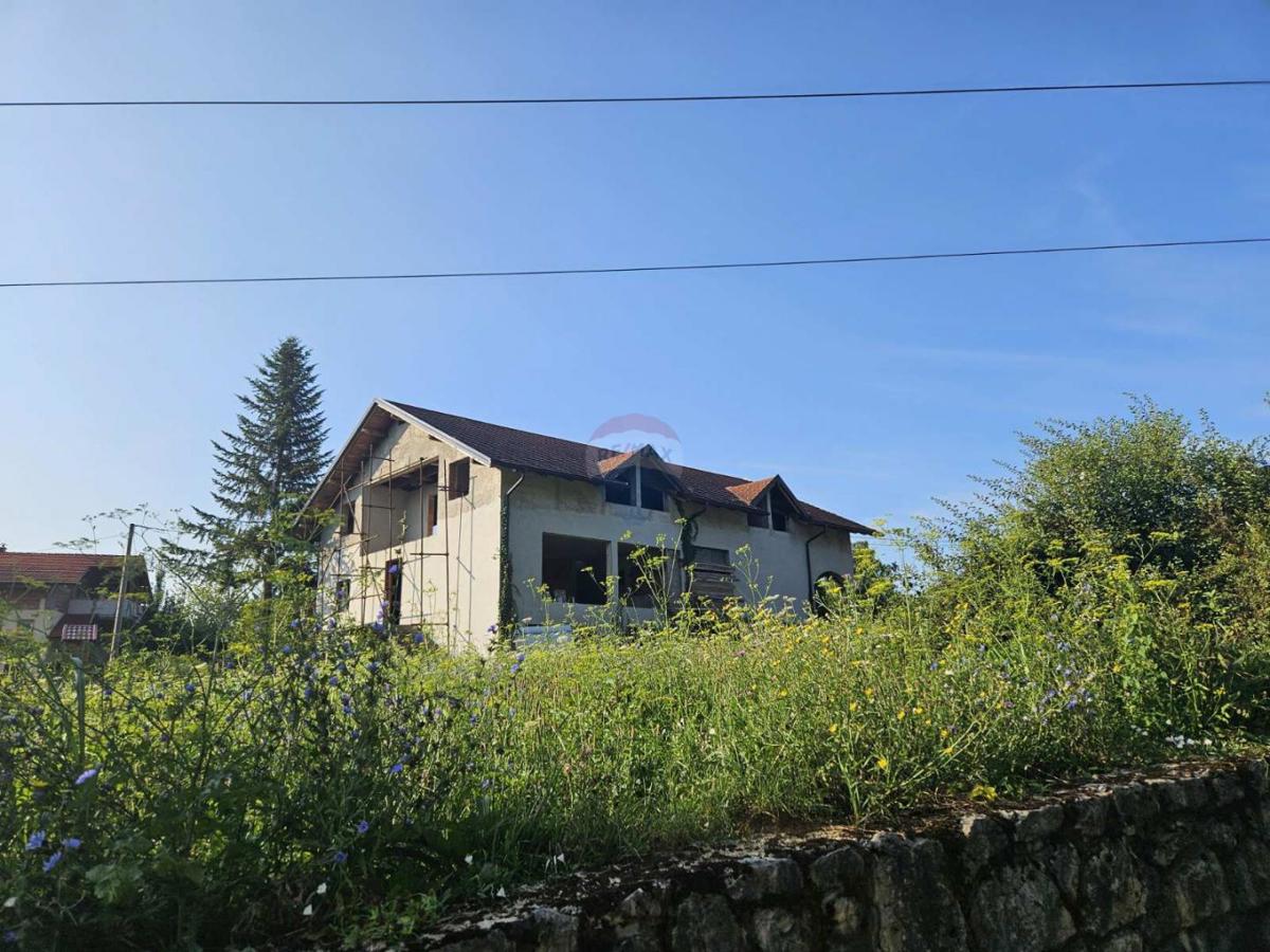 Villa Singola/Casa Vacanza Rim, Vrbovsko, 686m2