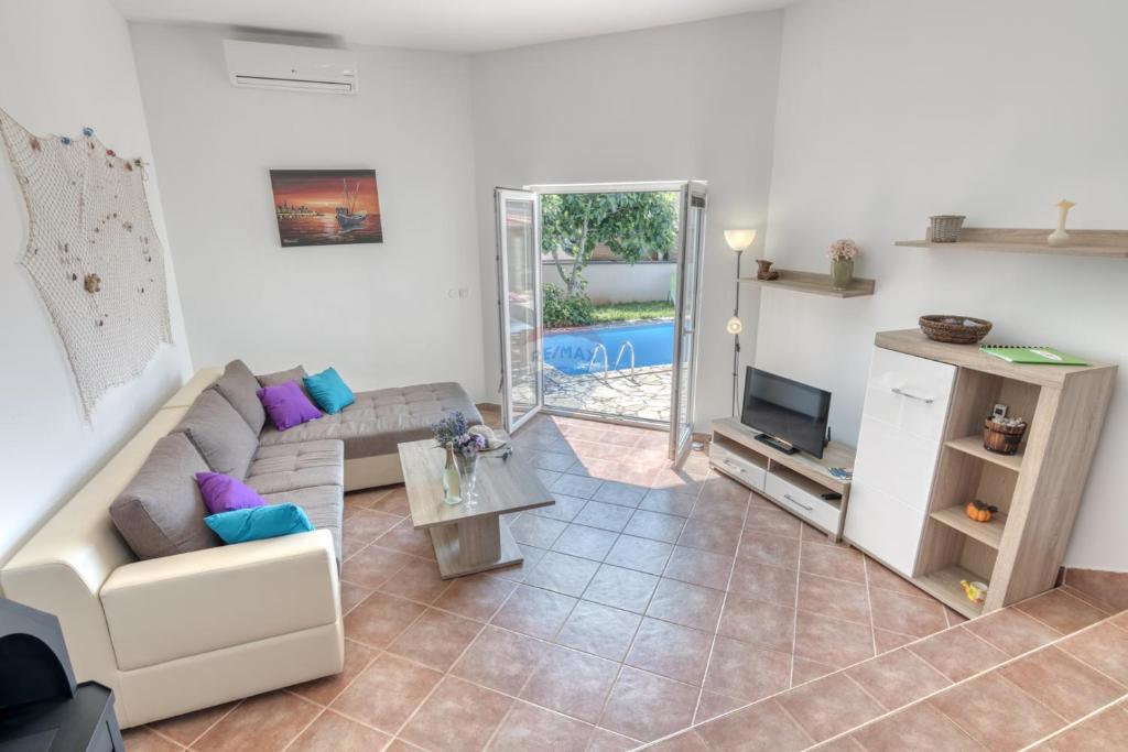 Villa Singola/Casa Vacanza okolica Pule, Pula, 350m2