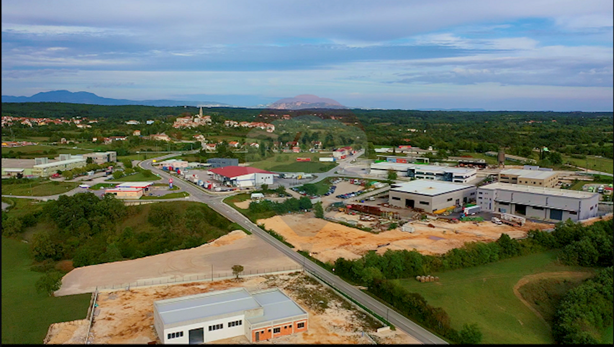 Terreno edificabile Žminj, 8.141m2