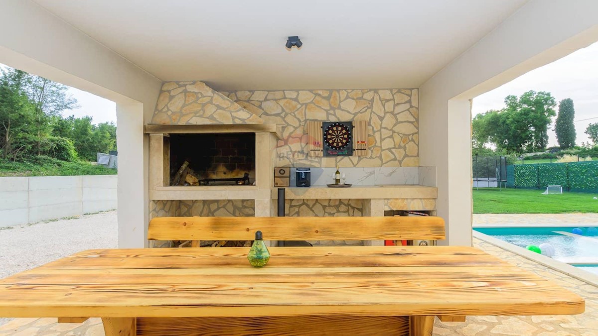 Villa Singola/Casa Vacanza Juršići, Svetvinčenat, 243m2