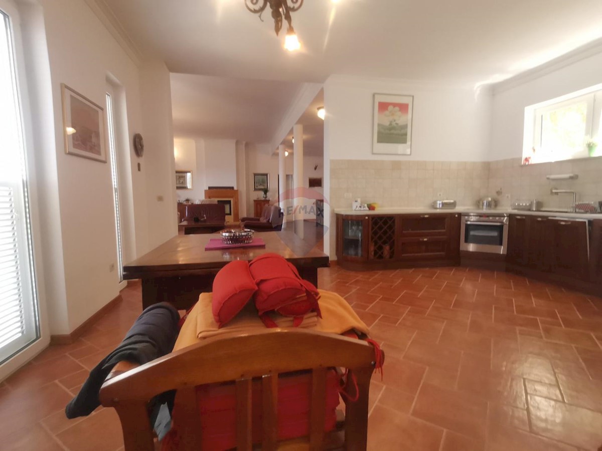 Villa Singola/Casa Vacanza Krk, 450m2