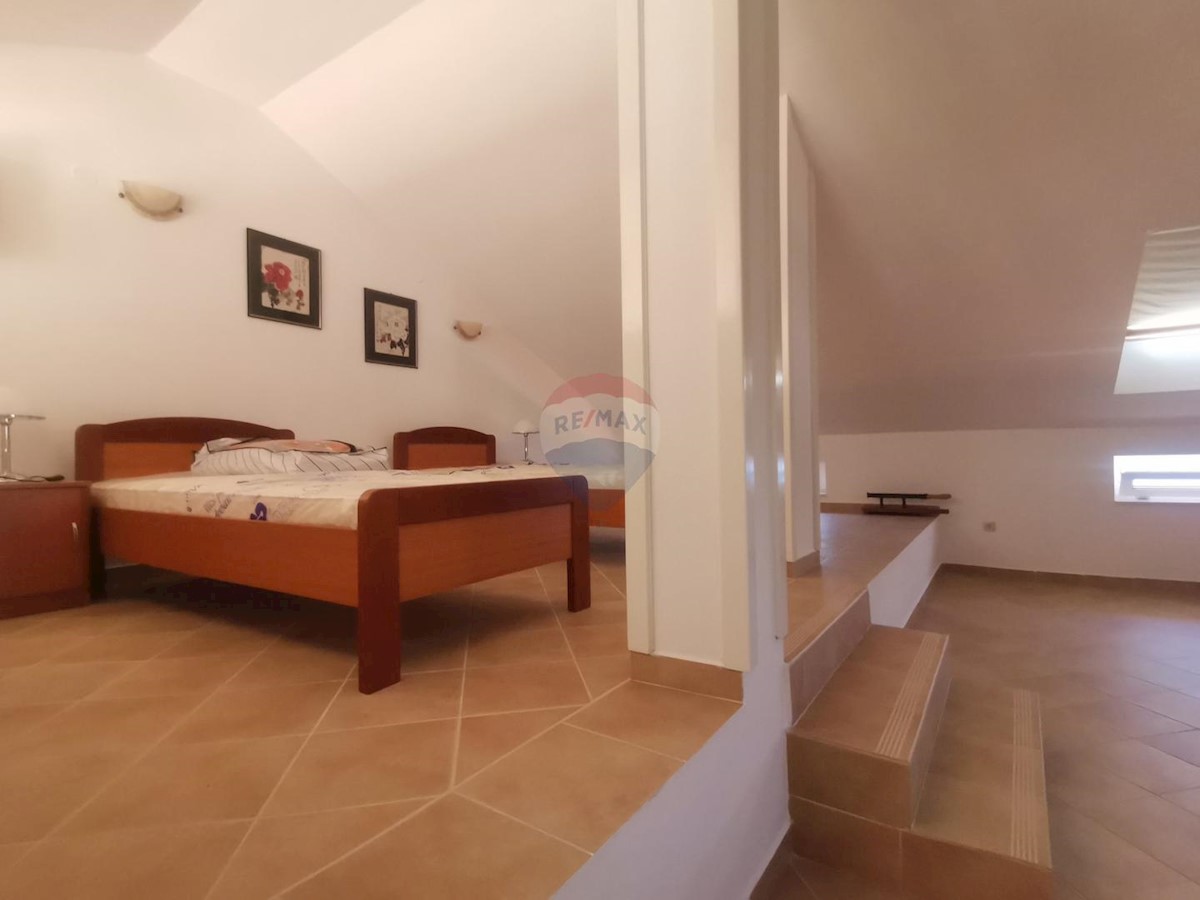 Villa Singola/Casa Vacanza Krk, 450m2