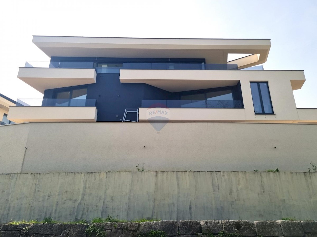 Villa Singola/Casa Vacanza Lovran, 333m2