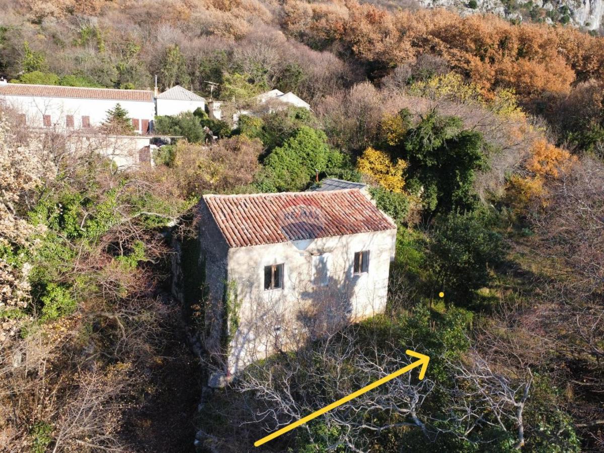 Terreno edificabile Bribir, Vinodolska Općina, 1.100m2