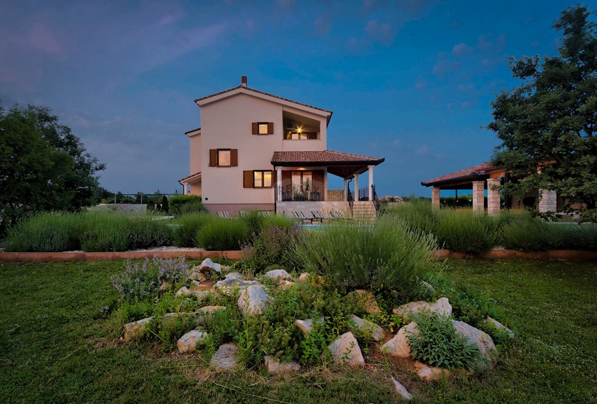 Casa Štokovci, Svetvinčenat, 294m2