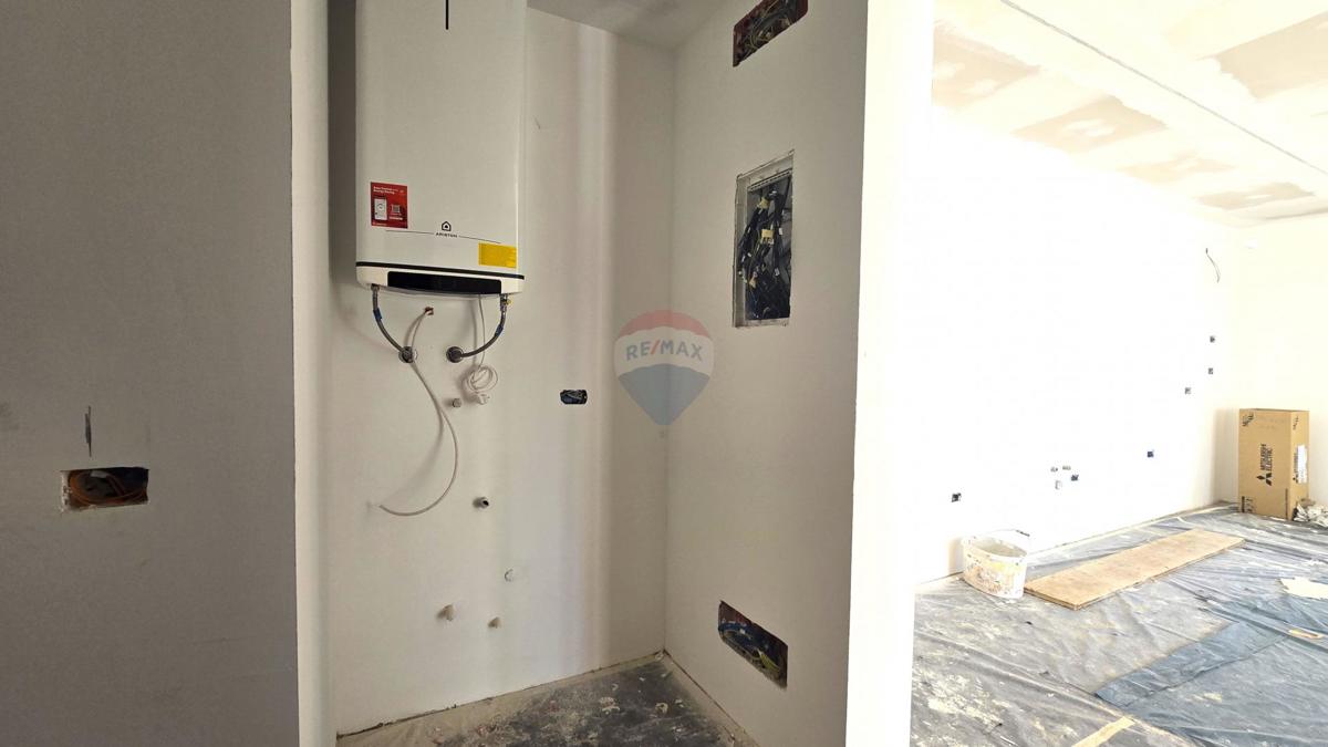 Rovigno - Appartamento di nuova costruzione + posto auto + giardino di 200 m² - vicino al mare