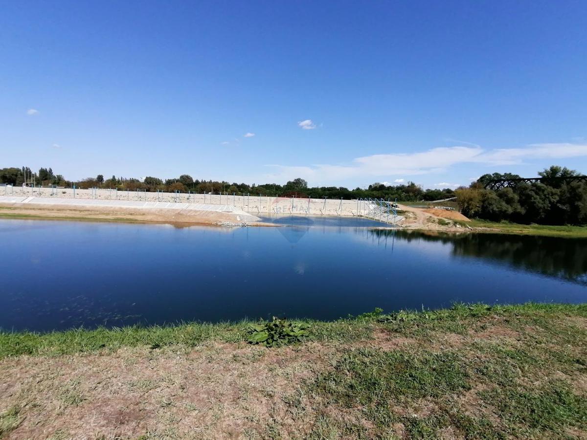 Terreno edificabile Viktorovac, Sisak, 5.988m2