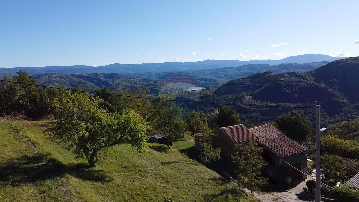 Terreno edificabile Zamask, Pazin - Okolica, 1.277m2