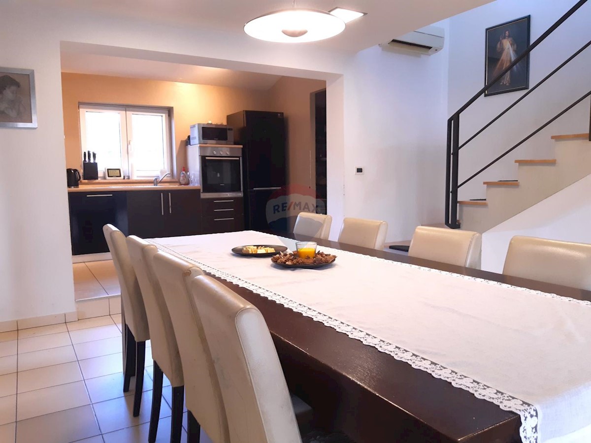 Casa Sveti Petar u Šumi, Sveti Petar U Šumi, 250m2