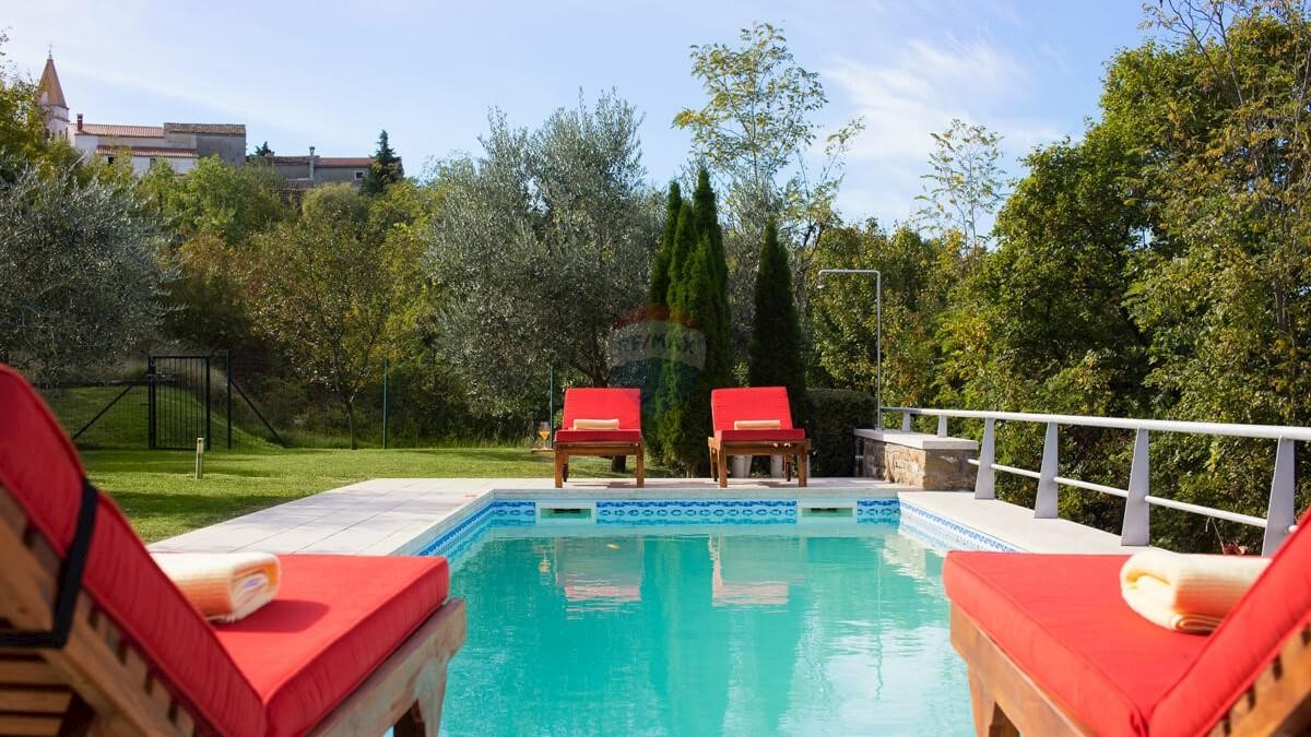 Istria, Momjan, Villa Rustica con Piscina