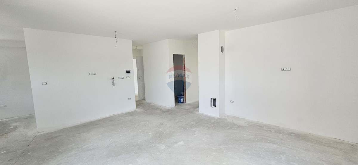 Appartamento Širi centar, Pula, 95m2