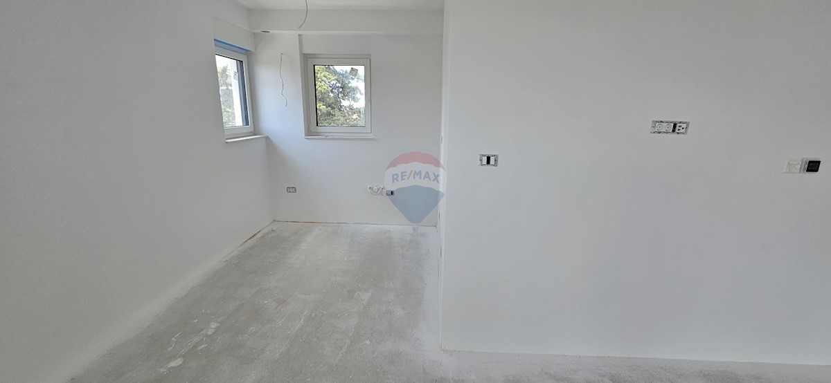 Appartamento Širi centar, Pula, 95m2