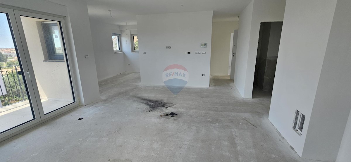 Appartamento Širi centar, Pula, 95m2