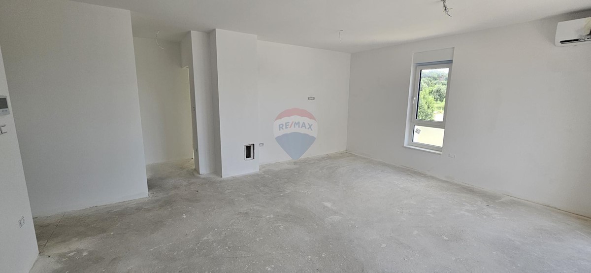 Appartamento Širi centar, Pula, 95m2