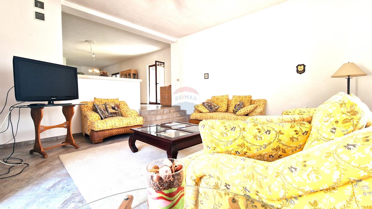 Casa Brtonigla, 600m2