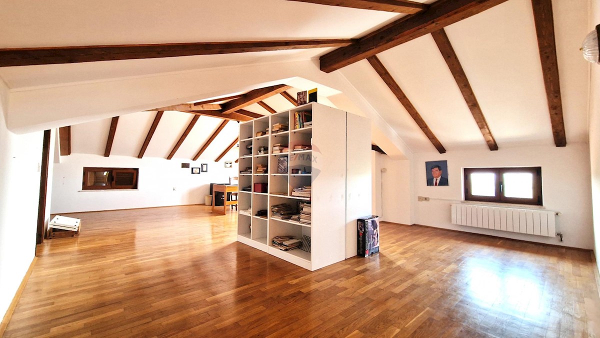 Casa Brtonigla, 600m2