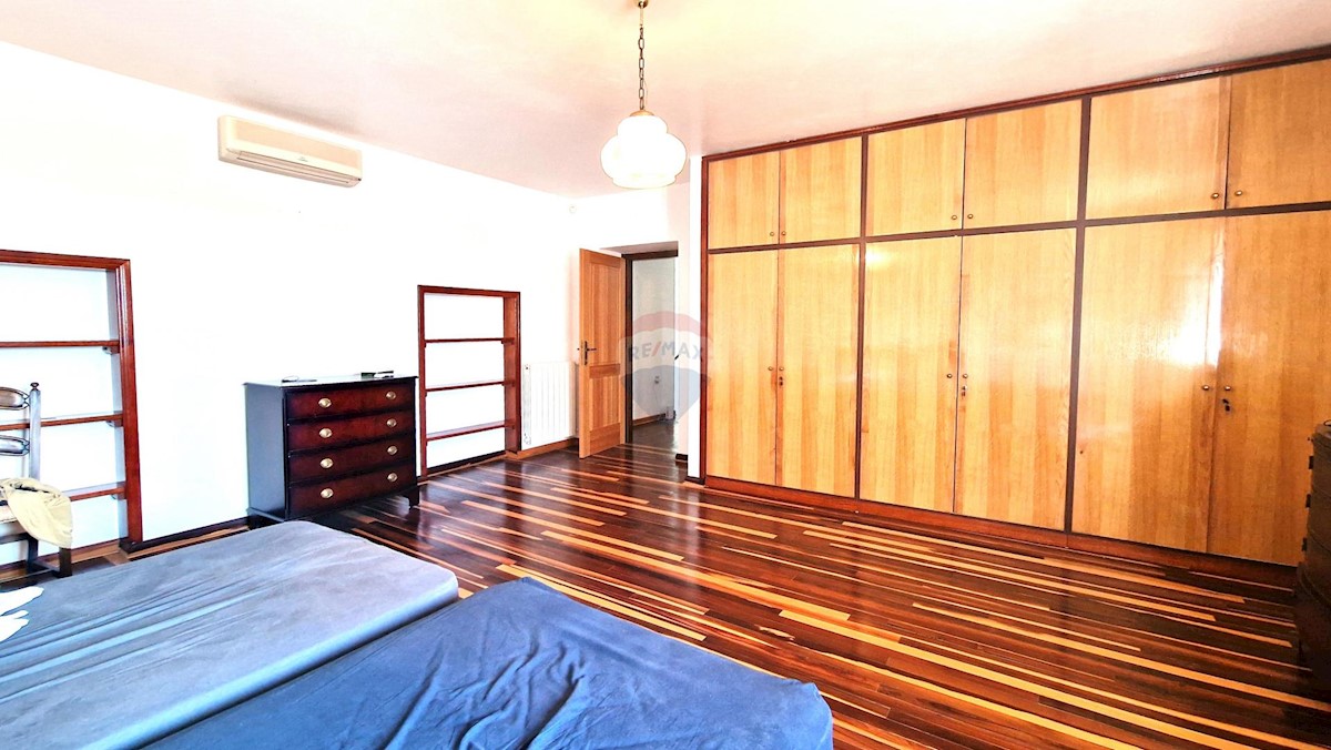 Casa Brtonigla, 600m2