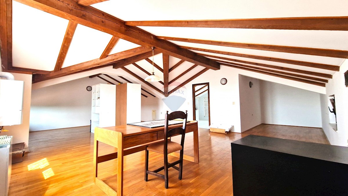 Casa Brtonigla, 600m2