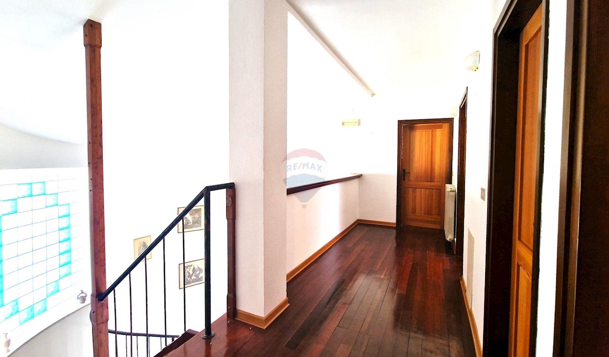 Casa Brtonigla, 600m2