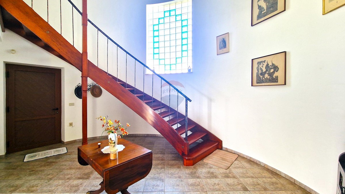 Casa Brtonigla, 600m2