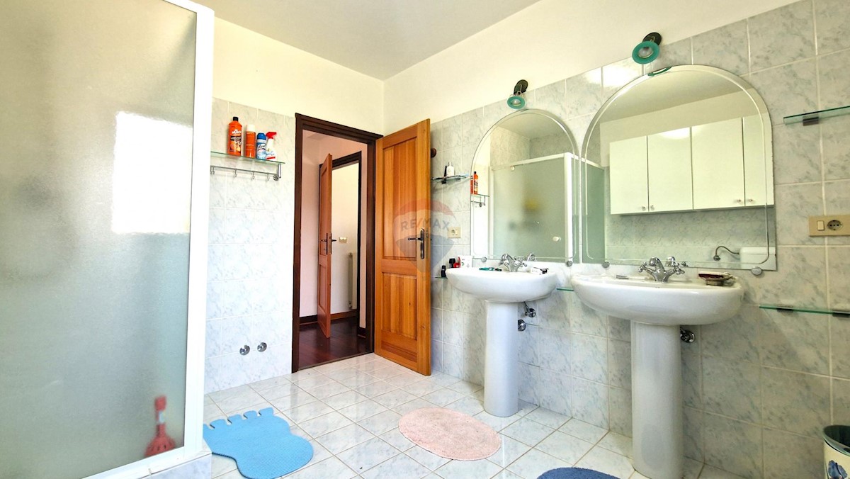 Casa Brtonigla, 600m2