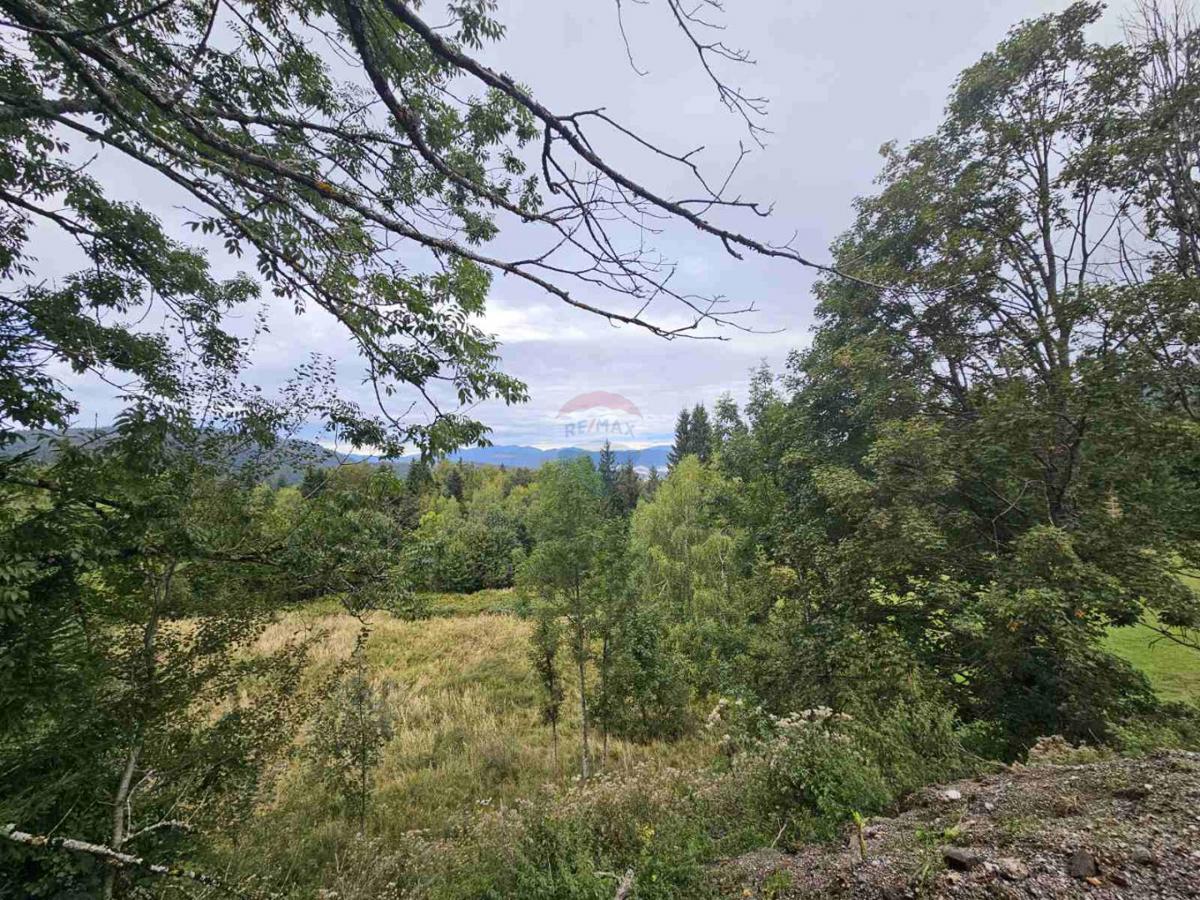 Terreno edificabile con rudere a Kupjak