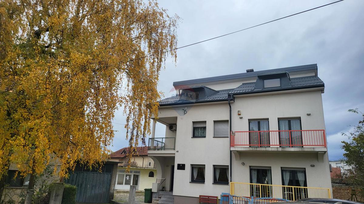 Casa Centar, Velika Gorica, 354m2